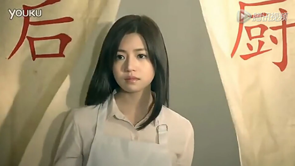 何必假惺惺！陈妍希真的代言“小笼包”了！！